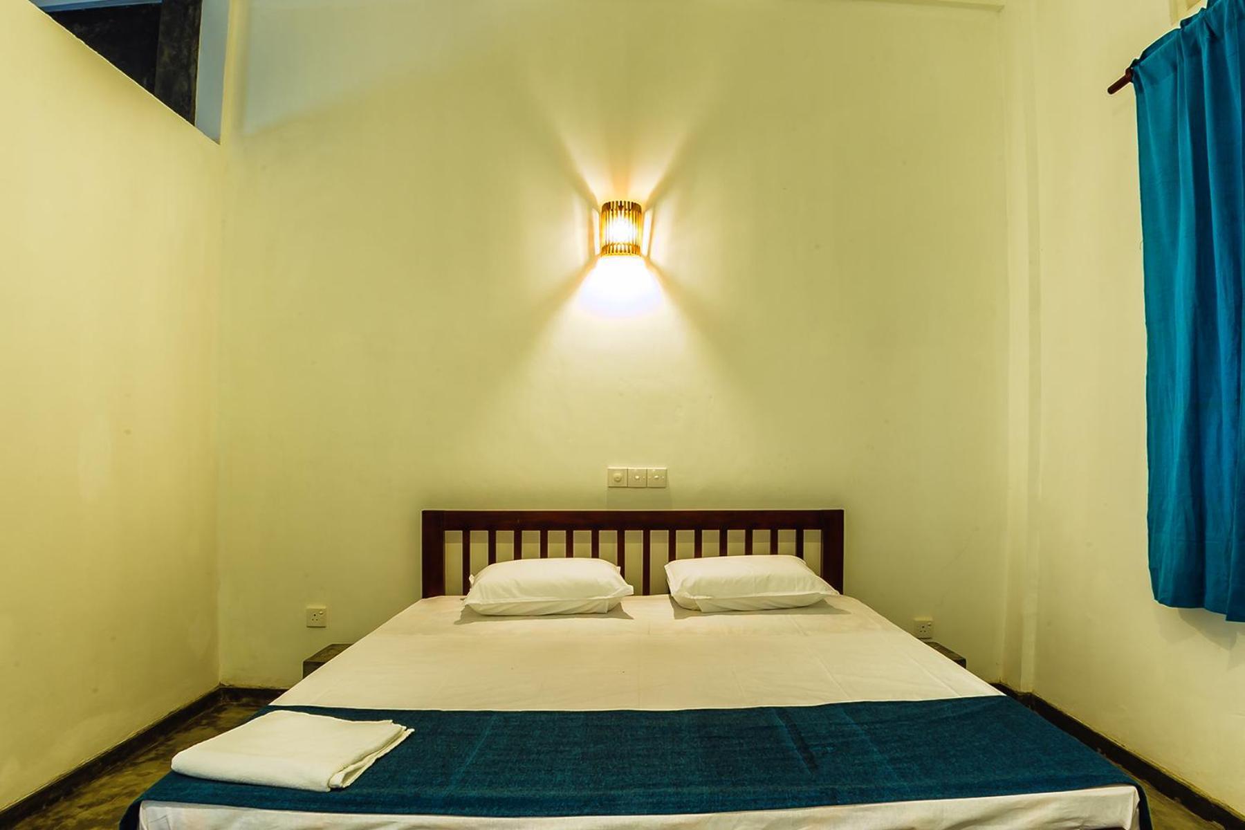 Colombo Beach Hostel Dehiwala-Mount Lavinia Ngoại thất bức ảnh