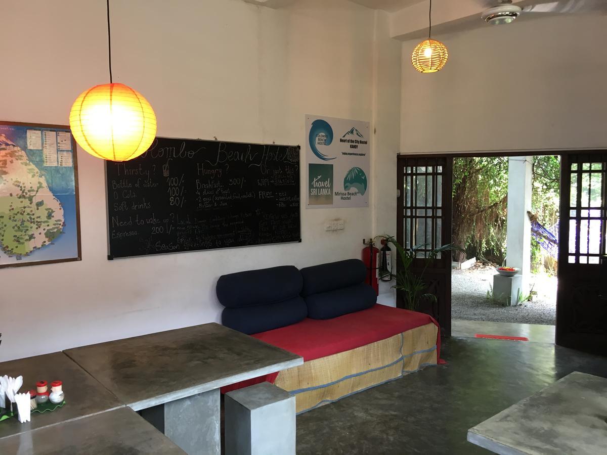 Colombo Beach Hostel Dehiwala-Mount Lavinia Ngoại thất bức ảnh