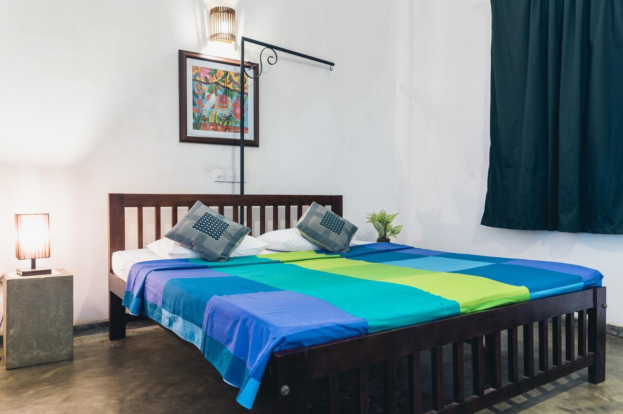 Colombo Beach Hostel Dehiwala-Mount Lavinia Ngoại thất bức ảnh