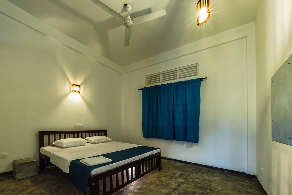 Colombo Beach Hostel Dehiwala-Mount Lavinia Phòng bức ảnh