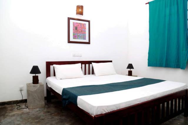 Colombo Beach Hostel Dehiwala-Mount Lavinia Ngoại thất bức ảnh